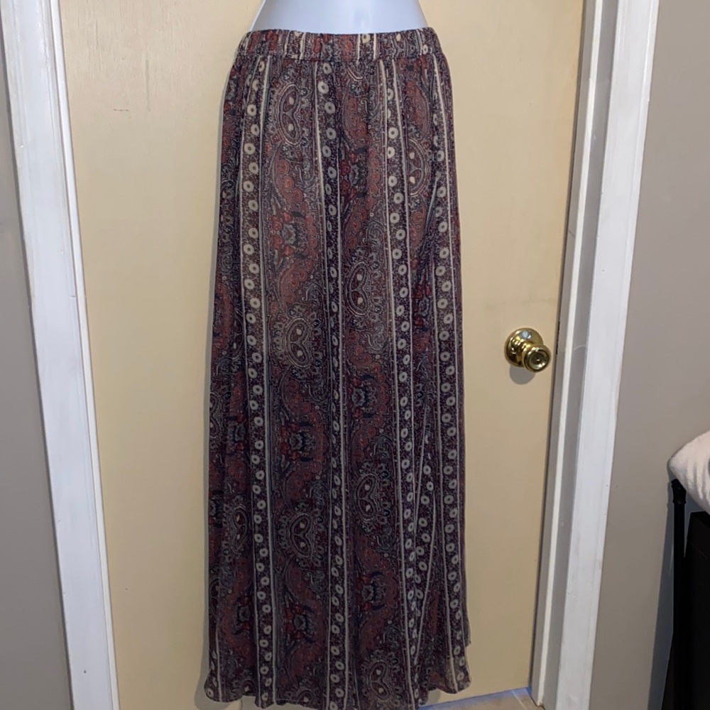 Abercrombie & Fitch Paisley Stripe Maxi Skirt in Rust and Navy